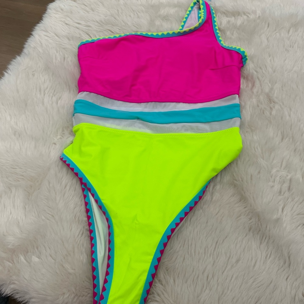 Popvil One Shoulder Mesh Patchwork One Piece Swimsuit